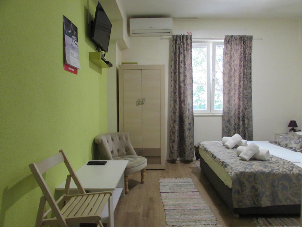 Oasis Hostel Split Luaran gambar